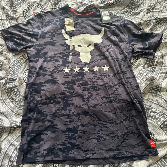 Men's L Project Rock Veterans Day Show Camo T-Shirt Training Gym Workout Tee - Picture 1 of 5